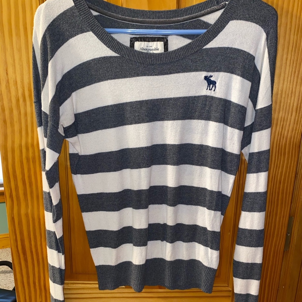 Long sleeve Abercrombie and Fitch